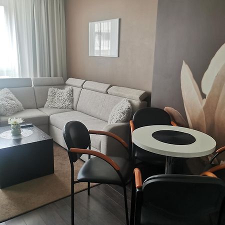 Apartament Prywatny Salon Z Aneksem Kuchennym I Sypialnia W Hotelu Diva Kołobrzeg Exterior foto