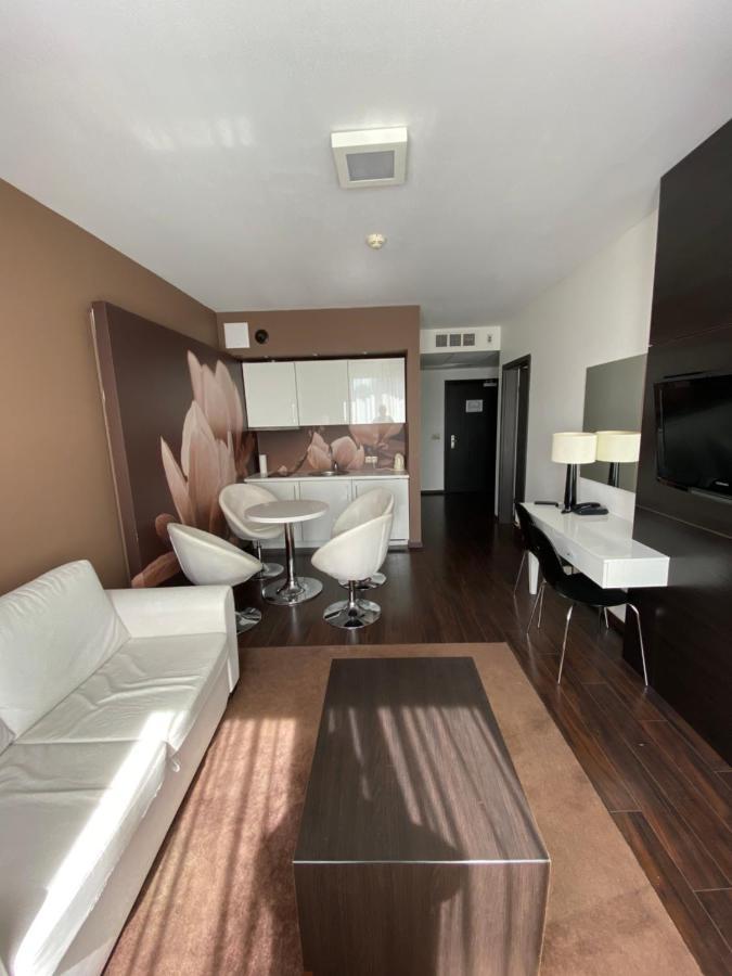 Apartament Prywatny Salon Z Aneksem Kuchennym I Sypialnia W Hotelu Diva Kołobrzeg Exterior foto