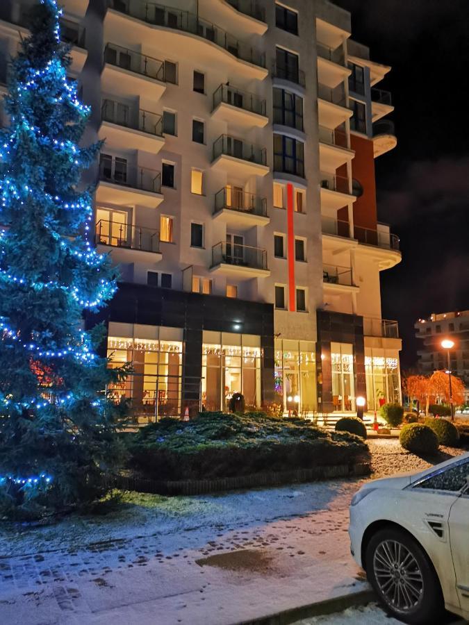 Apartament Prywatny Salon Z Aneksem Kuchennym I Sypialnia W Hotelu Diva Kołobrzeg Exterior foto